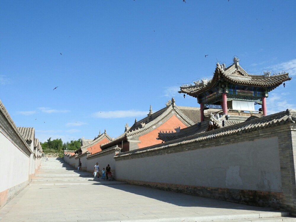 【携程攻略】锡林浩特贝子庙适合家庭亲子旅游吗,贝子庙家庭亲子景点