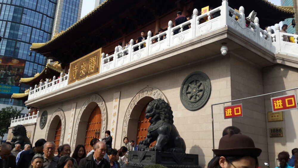 【攜程攻略】上海靜安寺景點,屬於比較有名的寺廟,最好一早就去上香