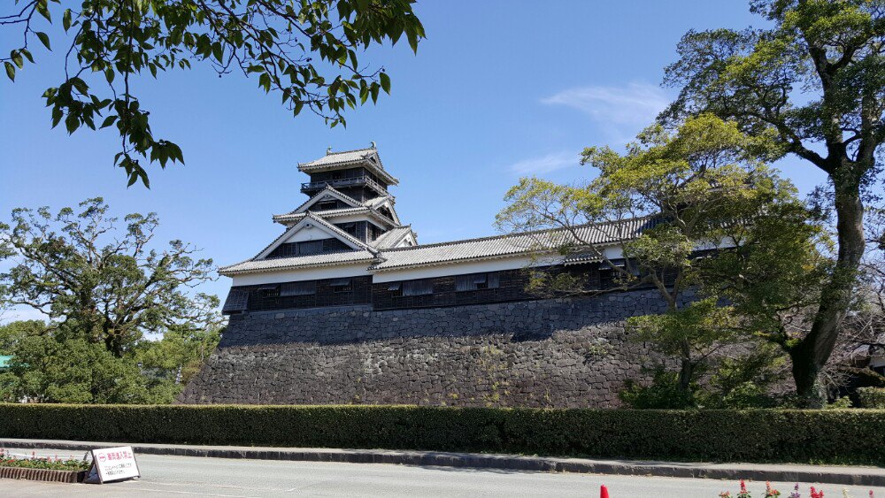 登上天守閣可以鳥瞰整個熊本市景色.