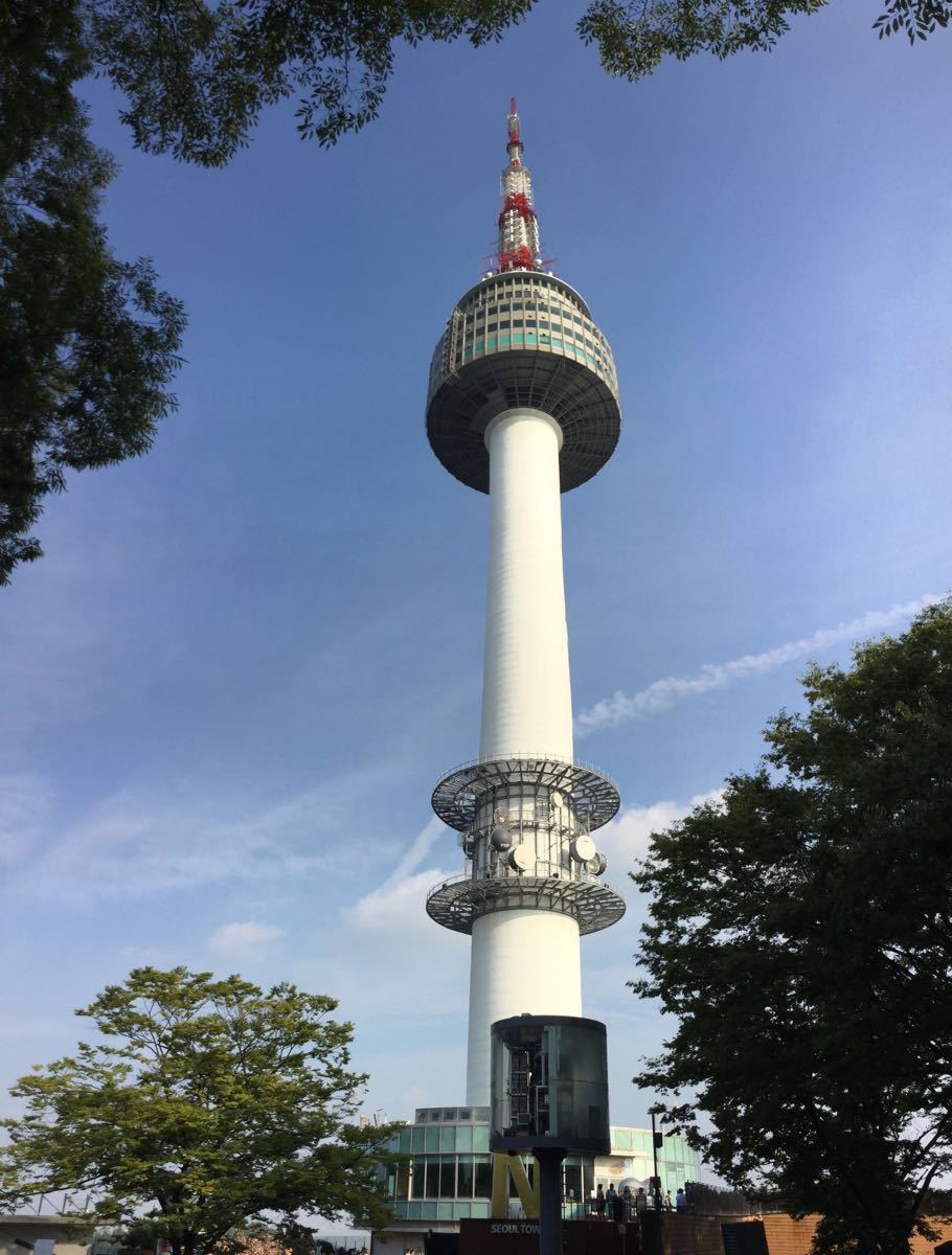 【携程攻略】首尔n首尔塔景点,票挺便宜.也就30多块钱.其实没什麼好玩