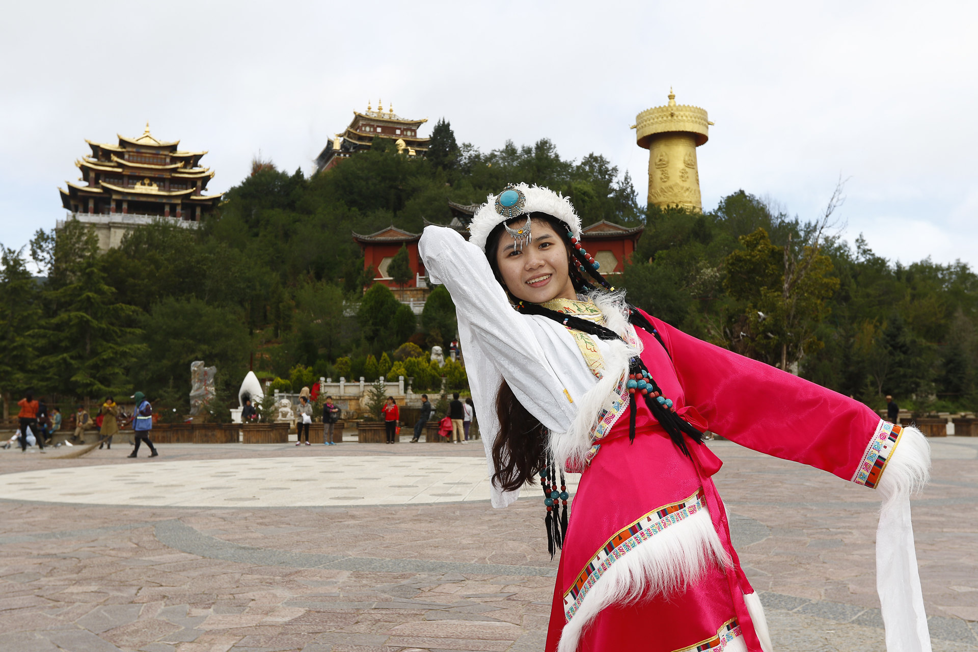 俊男美女的雲南之旅,這一站我們走過麗江,瀘沽湖,香格里拉,梅里雪山