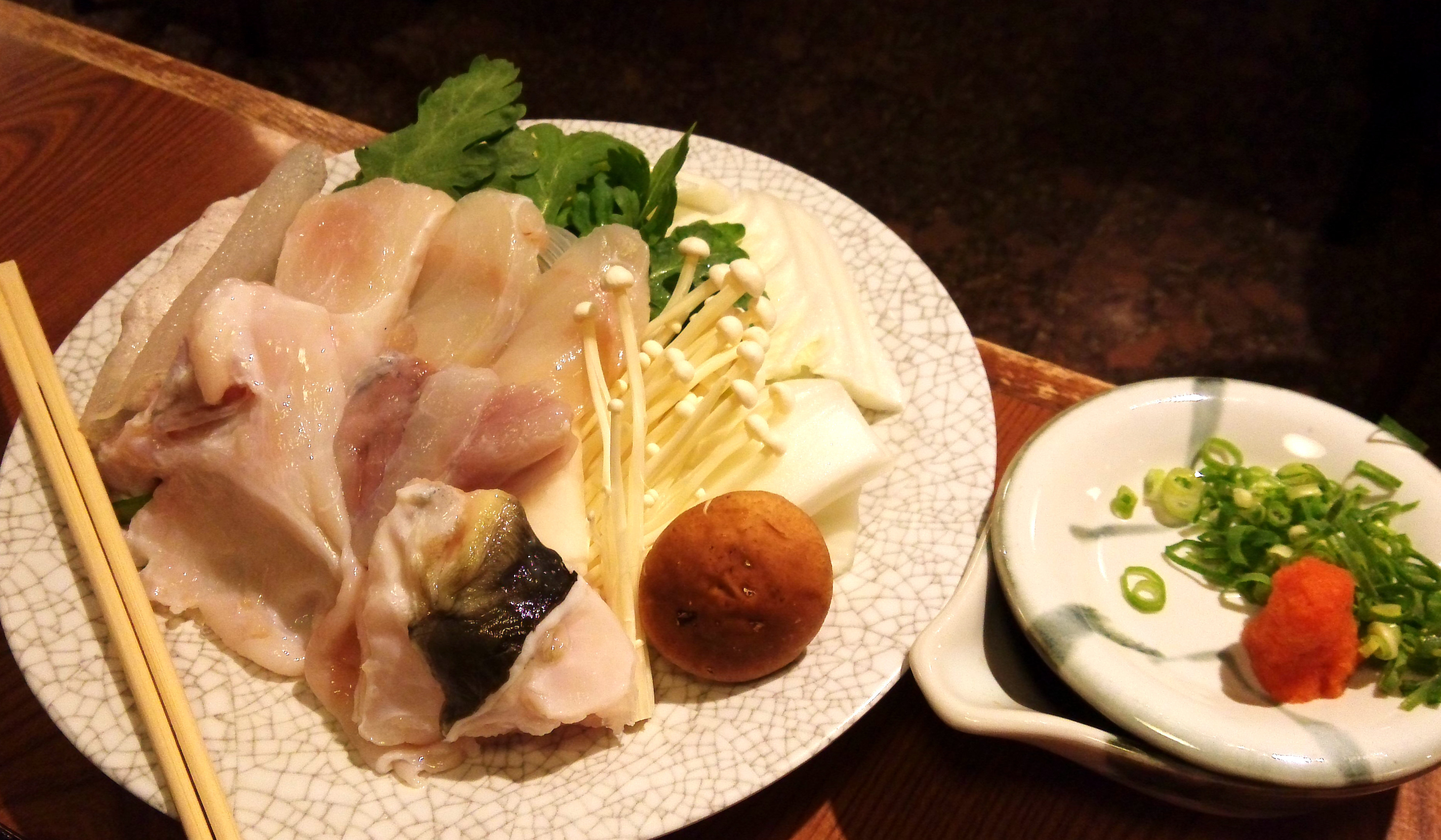 逛了一整天,满载而归,晚上回到大阪决定来顿河豚料理好好补充下体力!