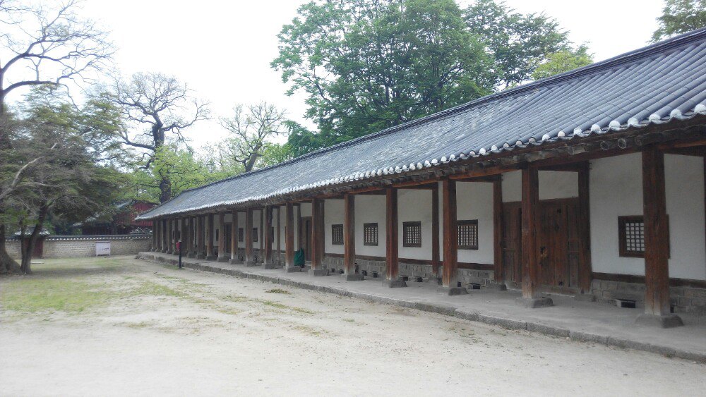 明伦堂景点,成均大学里面有一个景点,这个景点可以充分说明孔子在韩国