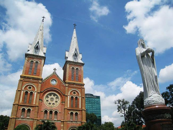 什么时候可以去越南胡志明市 CggYGVZ-XaeALRqfAADAJQ9foXI526_R_600_10000_Q90.jpg?proc=autoorient