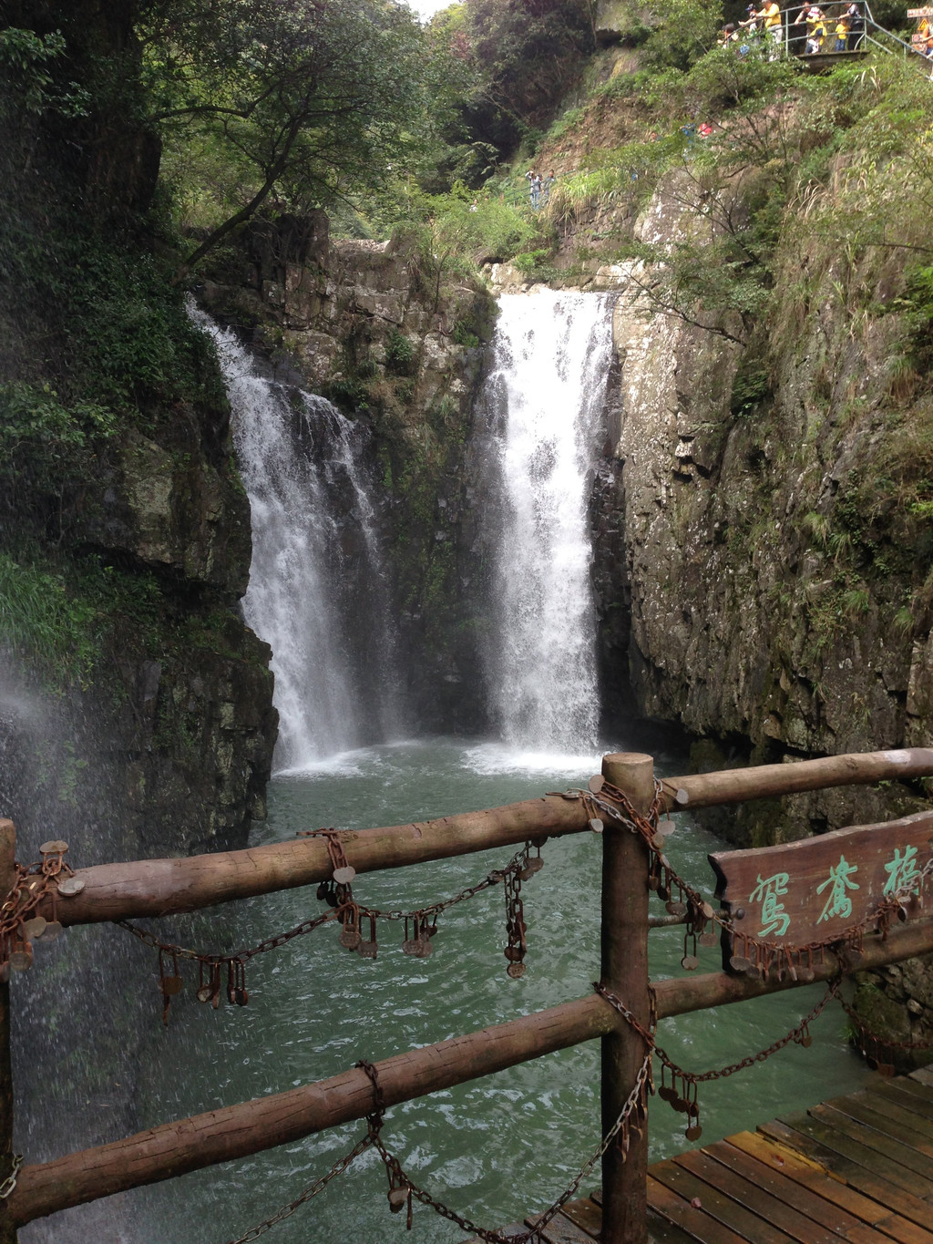 國慶黃金週,杭州出發,奉化溪口,新昌大佛寺3日自駕遊