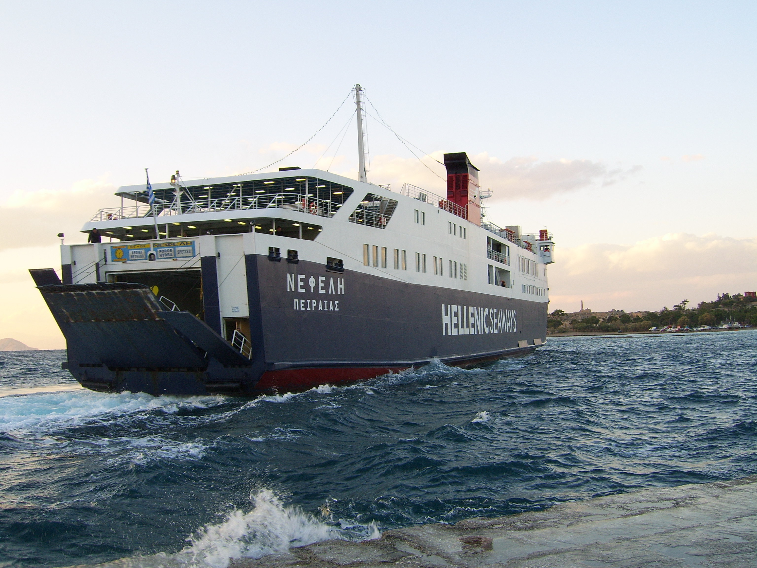 【慢船ferry】希腊交通船舶(雅典-圣托里尼)