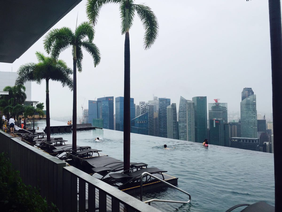 滨海湾金沙酒店无边泳池