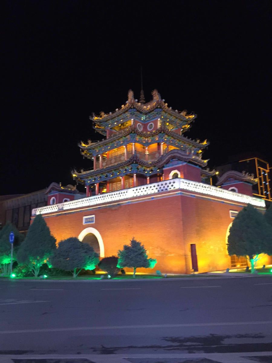 【携程攻略】中卫鼓楼景点,古代兵家必争之地,沙漠丝绸古道边关要塞.