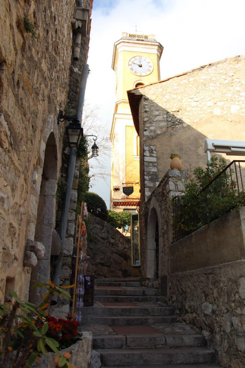 【携程攻略】埃兹埃兹景点,南法小镇埃兹座落于悬崖峭壁之上,从尼斯坐