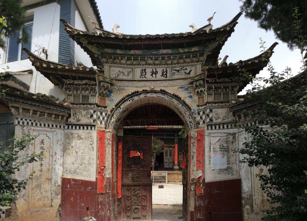 随手拍#和180度海景一起发呆--大理挖色