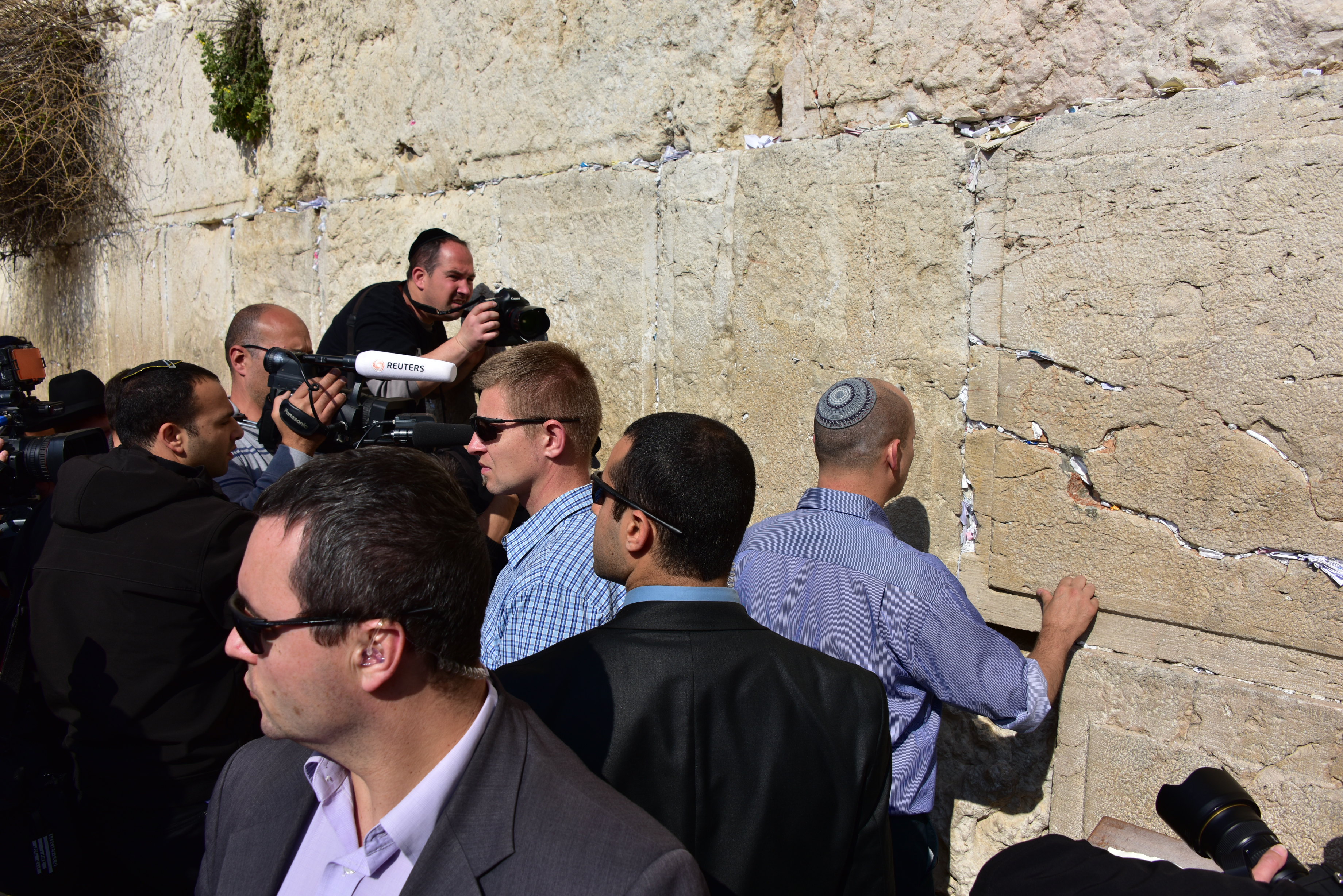 耶路撒冷哭墙流泪事件图片