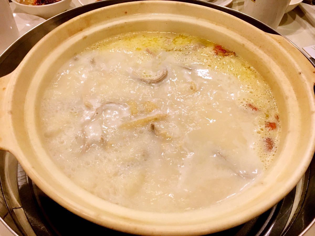 牛肚牛舌也非常好吃雕鱼有点腥不如黑鱼或者鲶鱼好吃牛舌玫瑰鲷鱼牛三