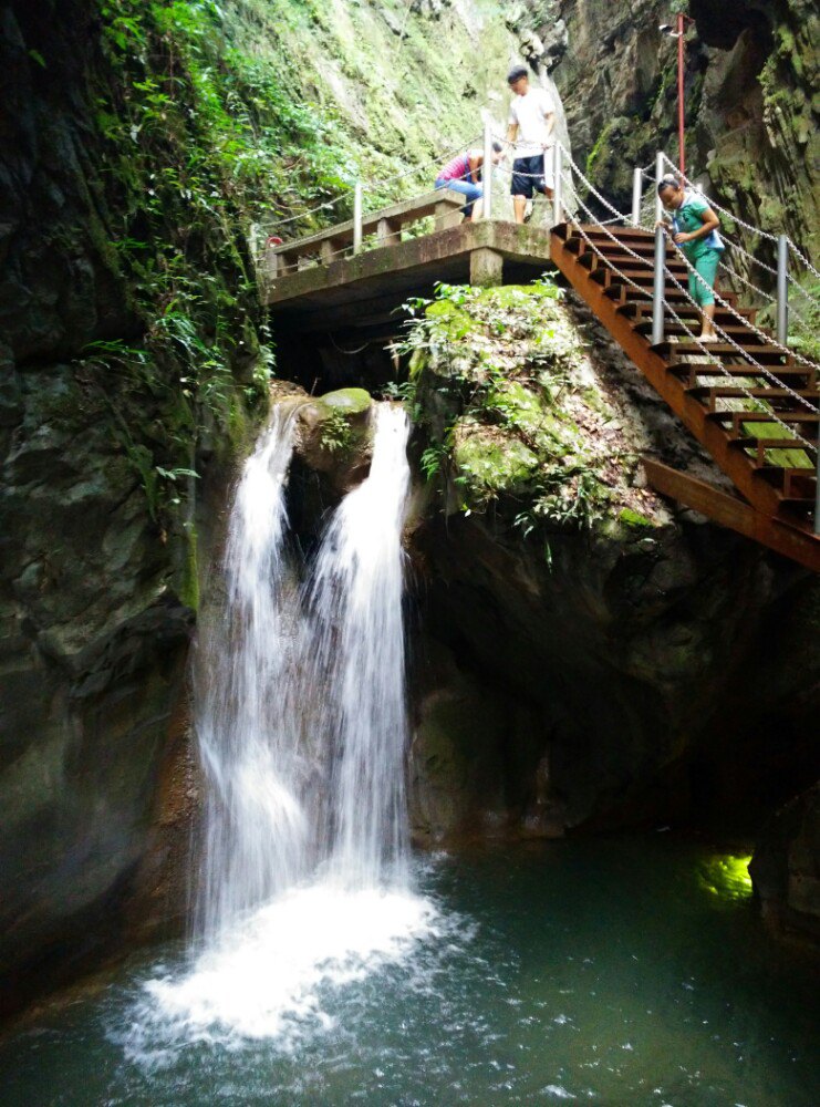 張家界朝陽地縫景區