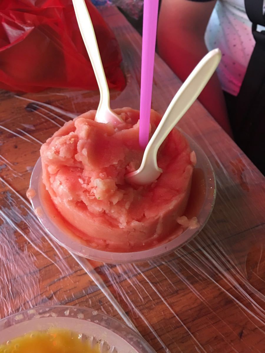 【携程攻略】三亚第一市场炒冰摊餐馆,阿祥家的炒冰,西瓜太好吃了,没