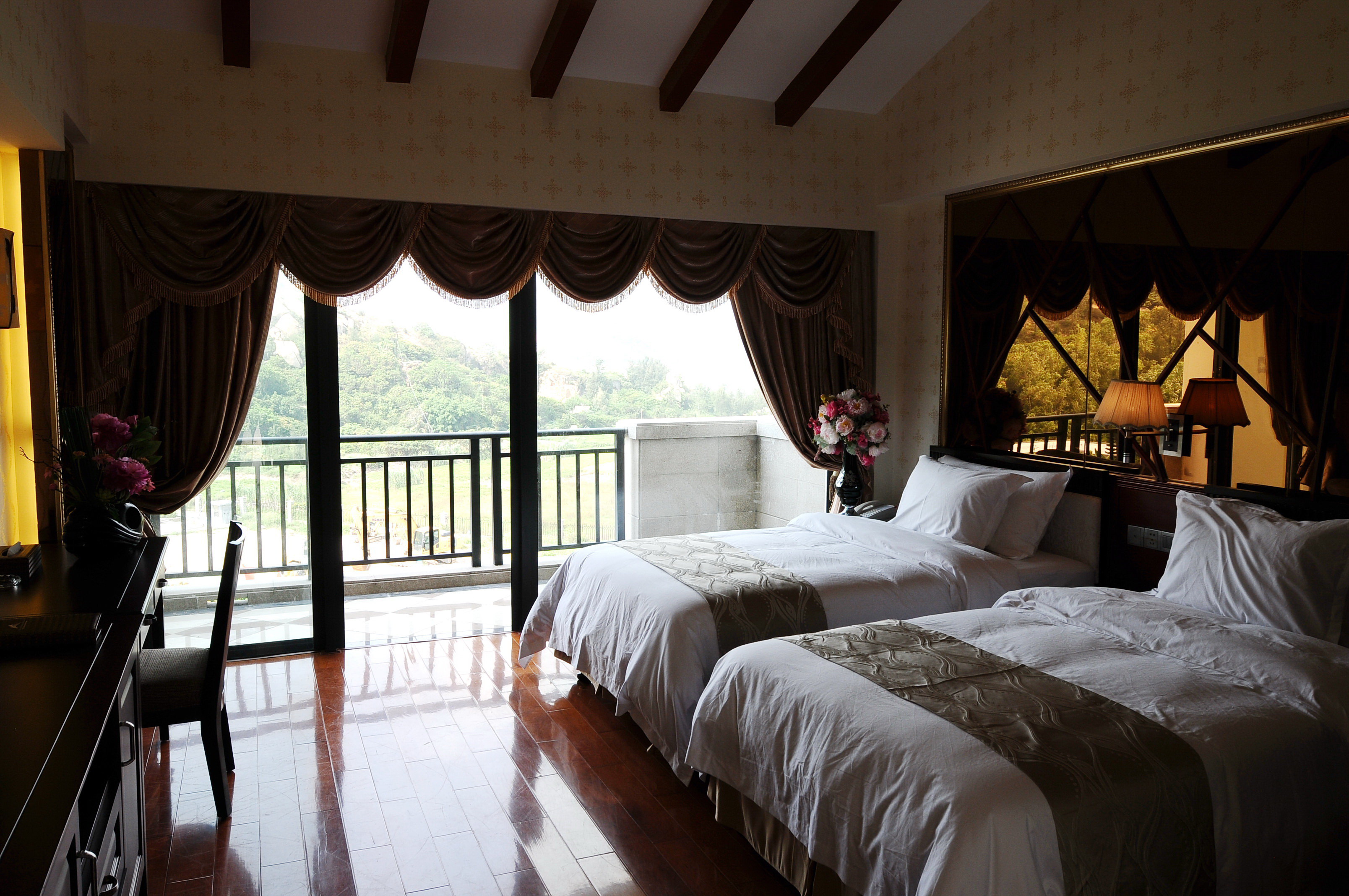 台山那琴半岛酒店#请问一下,什么类型的房间是有阳台的?