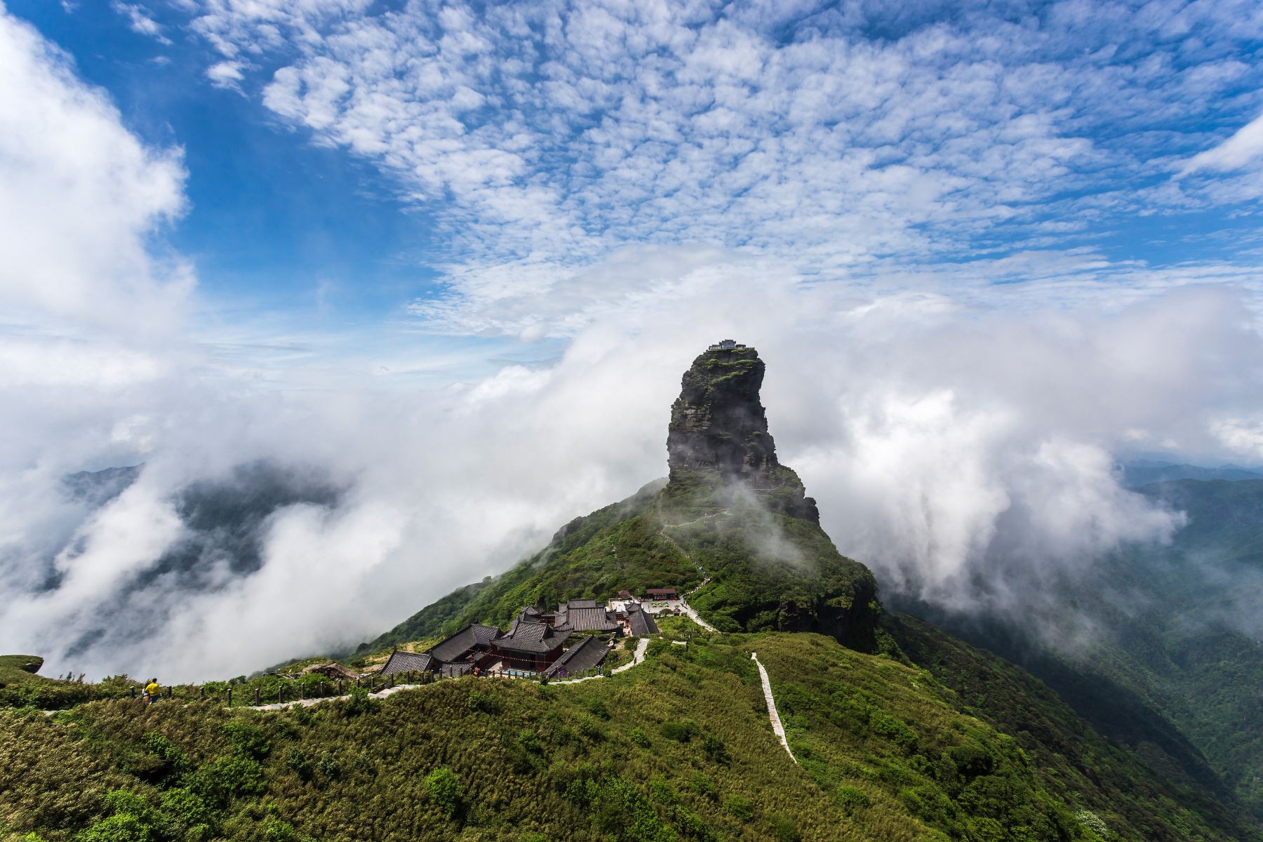 梵净山列入世界遗产名录，贵州成为中国世界自然遗产数量最多的省份