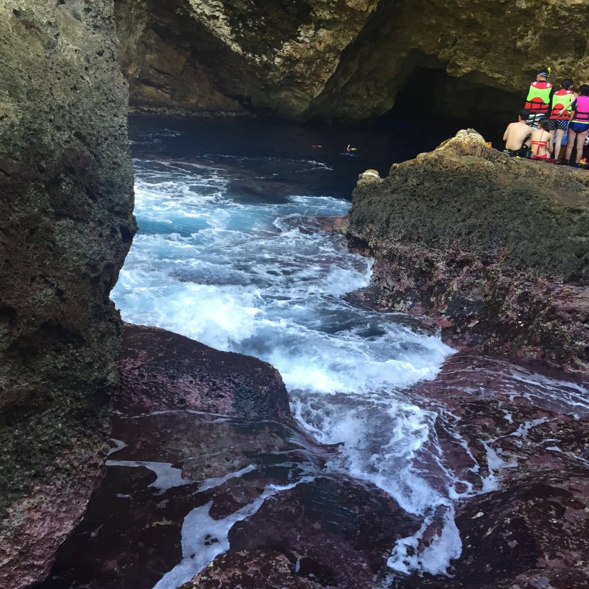 【携程攻略】塞班岛蓝洞 景点,蓝洞一定要阳光大 人少才美 有100多