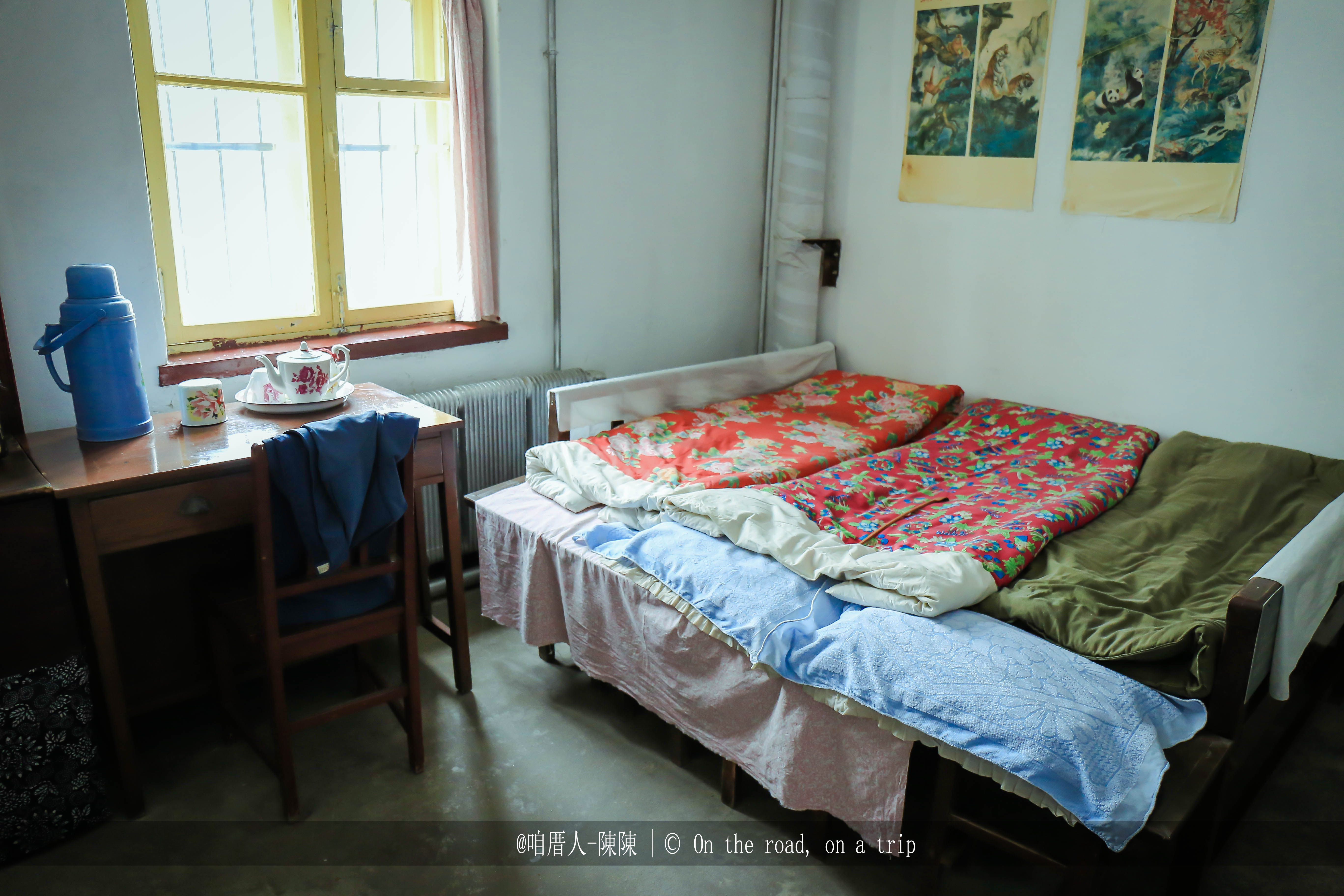 从老照片中回味童年时刻,那些陈旧的历史,也许是一些不容易或刻苦中