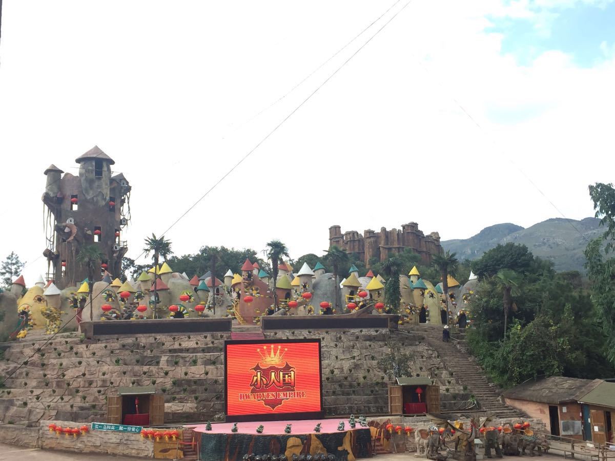 【携程攻略】昆明小人国主题乐园景点,只有小城堡看起来还可以.
