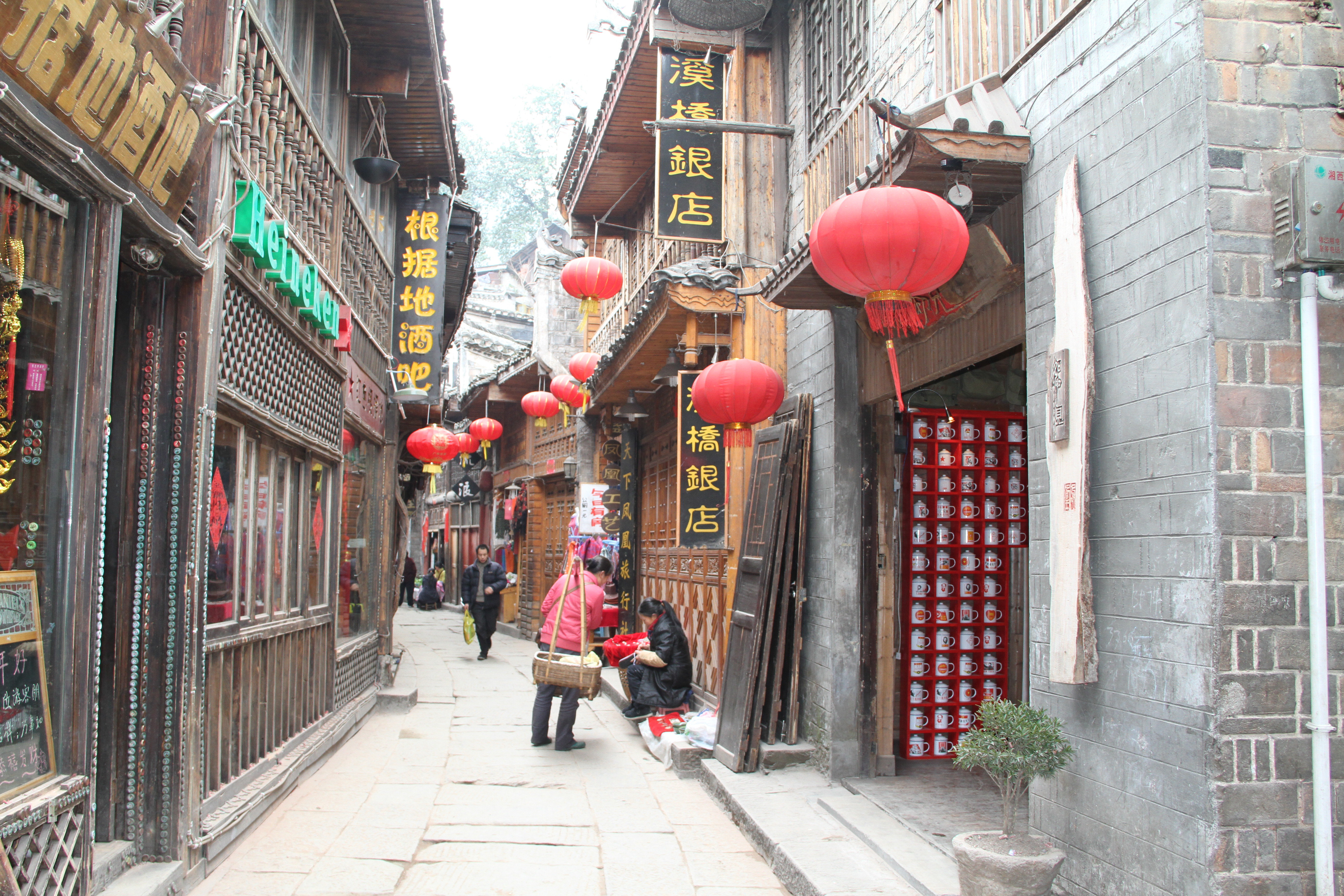 凤凰古城过年适合去么(凤凰古城2021年可以去玩吗)