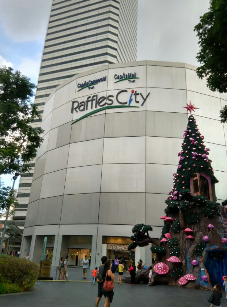 【携程攻略】新加坡topshop(raffles city)购物,人潮很多,热闹极了.