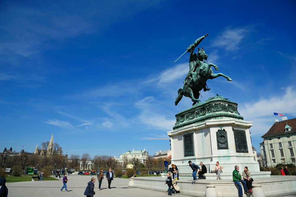 【携程攻略】维也纳英雄广场好玩吗,维也纳英雄广场景点怎麼样_点评