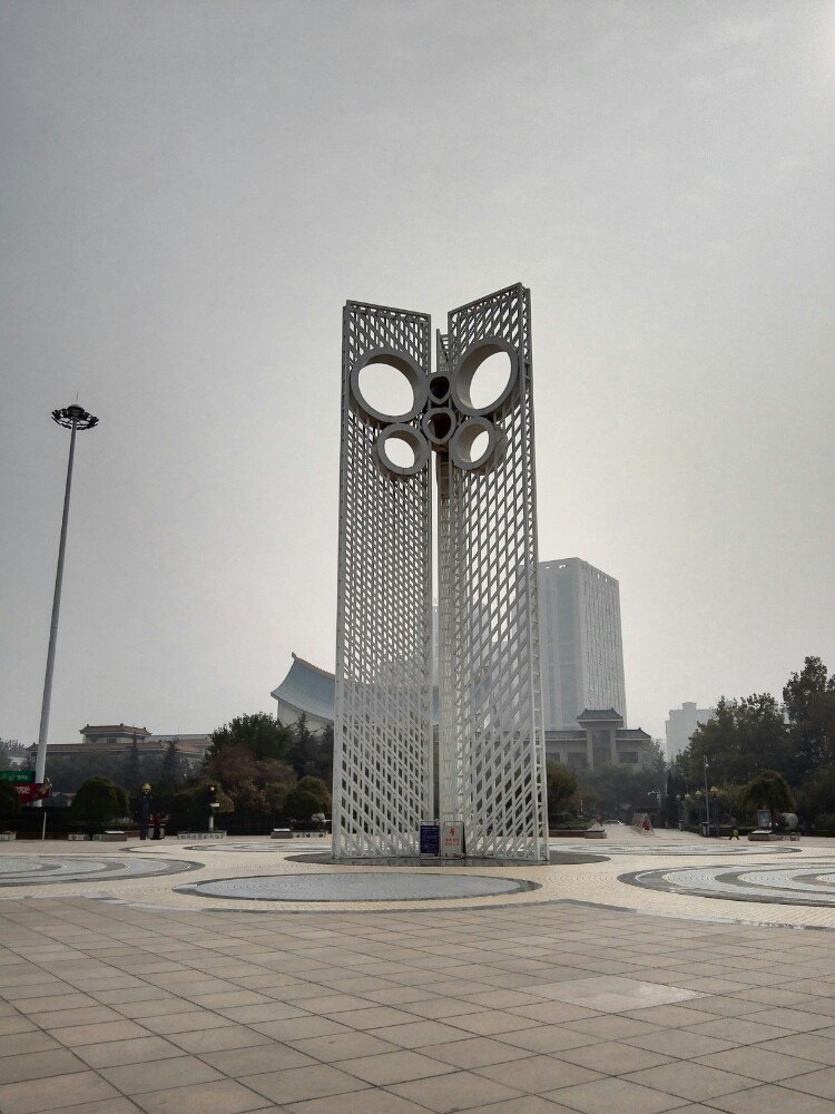 【携程攻略】潍坊世界风筝都纪念广场景点,啊呀我大潍坊的标志性建筑