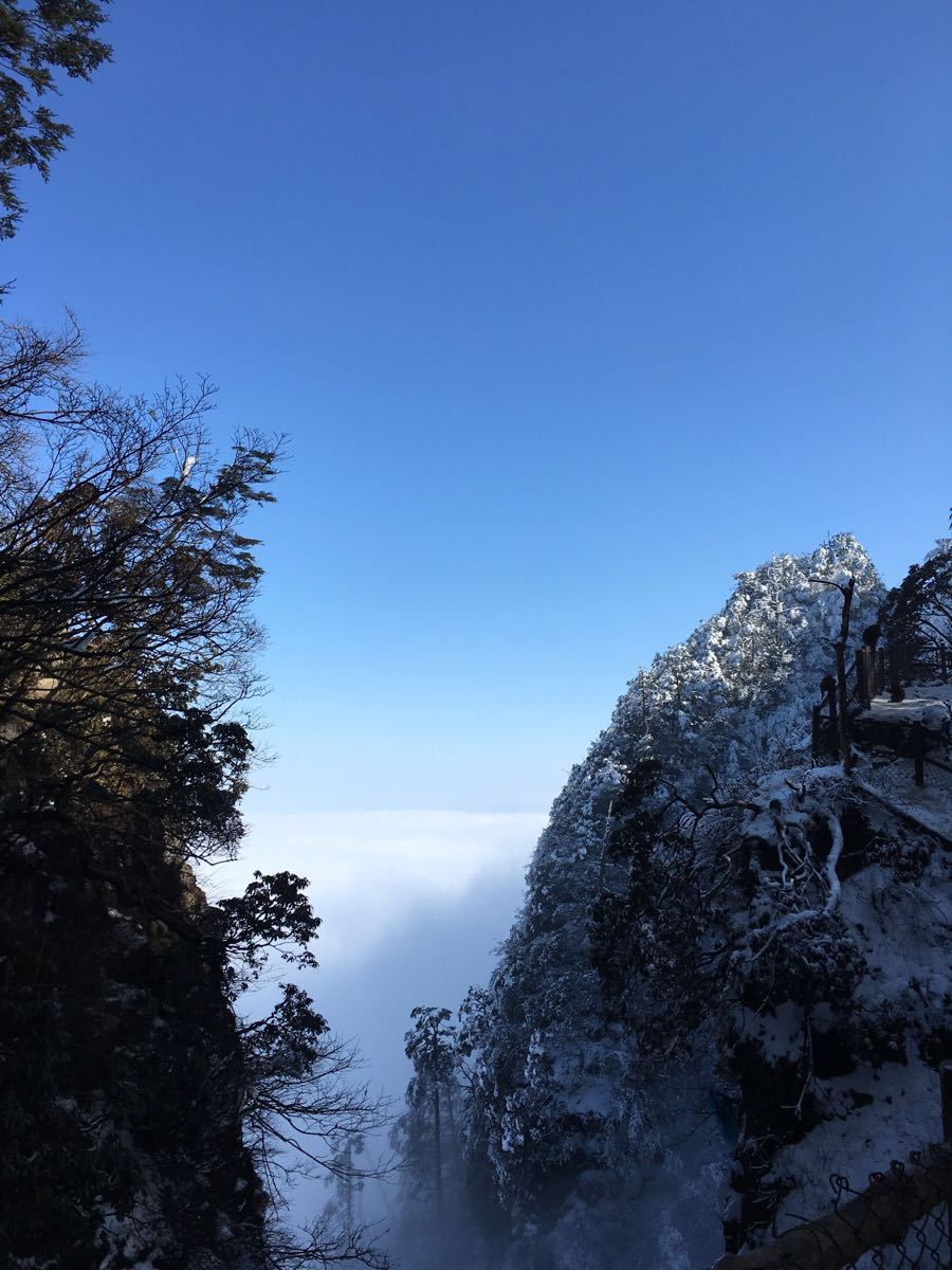 【攜程攻略】峨眉山峨眉山景點,太幸運了,日出,晚霞全看到了,雖然上山