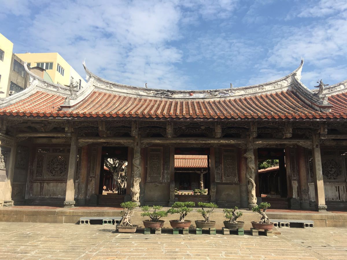 鹿港龙山寺