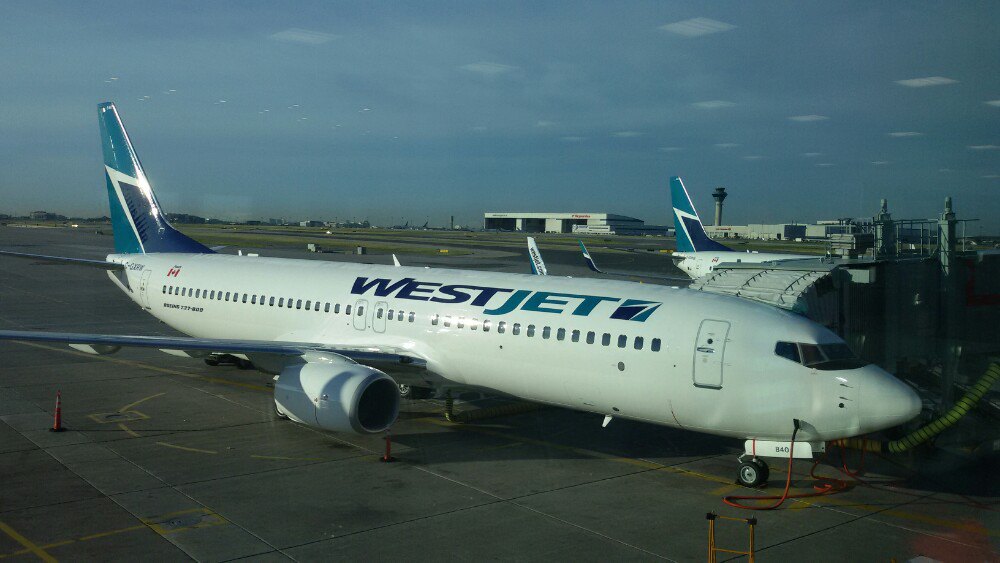 帕尔森国际机场