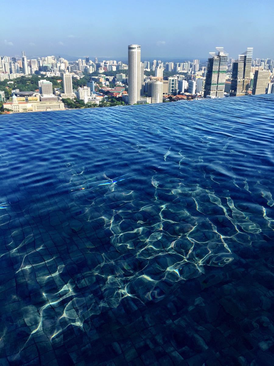 滨海湾金沙酒店无边泳池