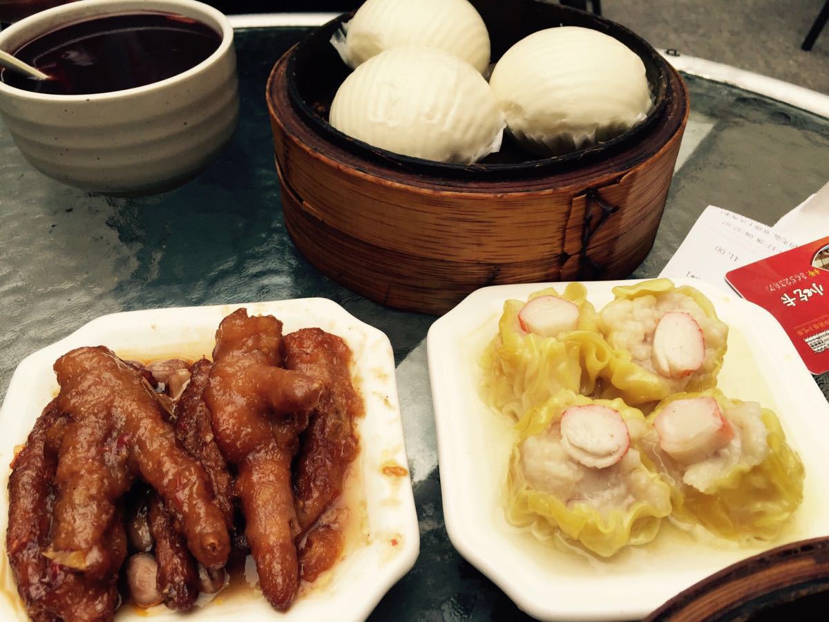 【携程攻略】海口骑楼老街景点,这次去骑楼小吃街简直太棒啦,和南京大