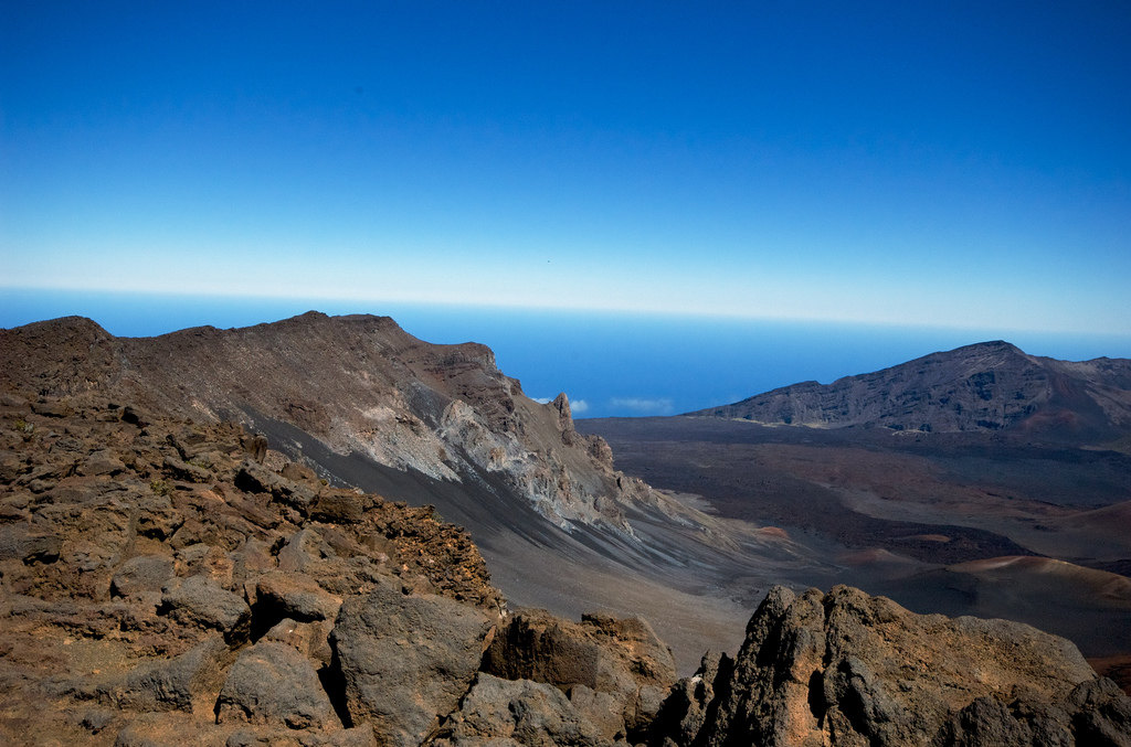 哈莱阿卡拉火山口