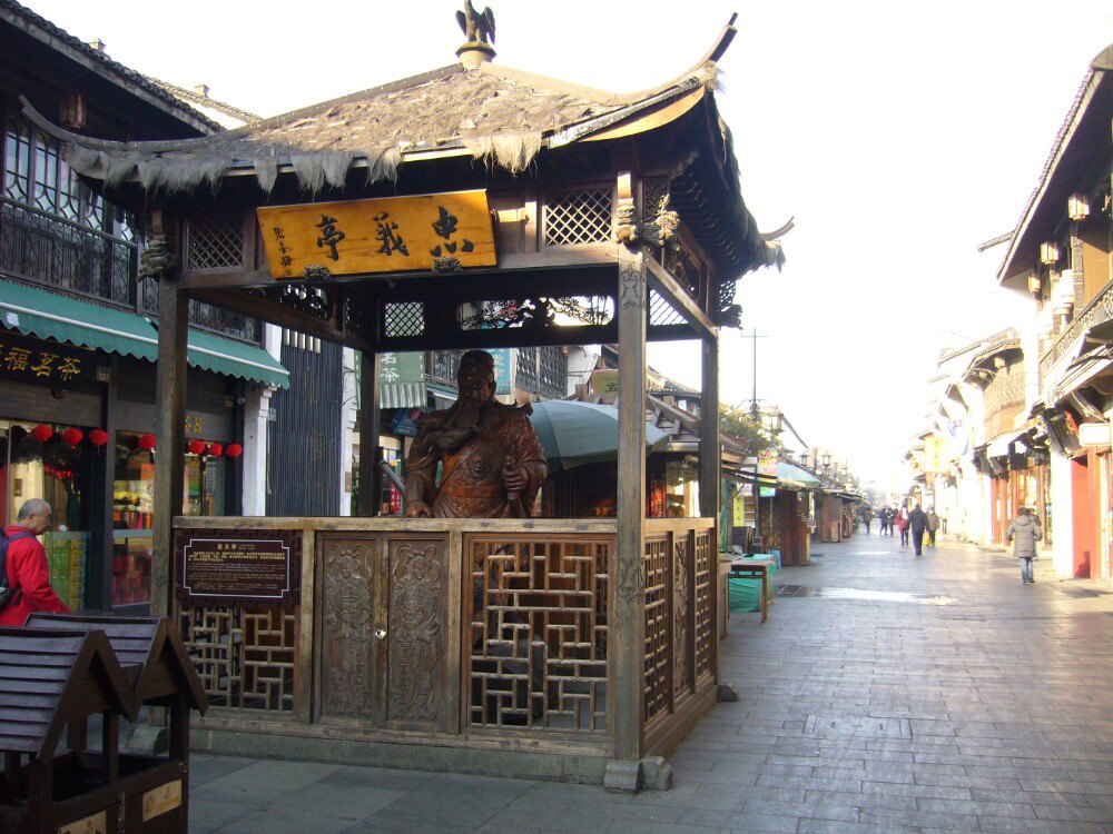 【携程攻略】浙江南宋御街景点,杭州靠近西湖的宋朝古街,古建筑风格