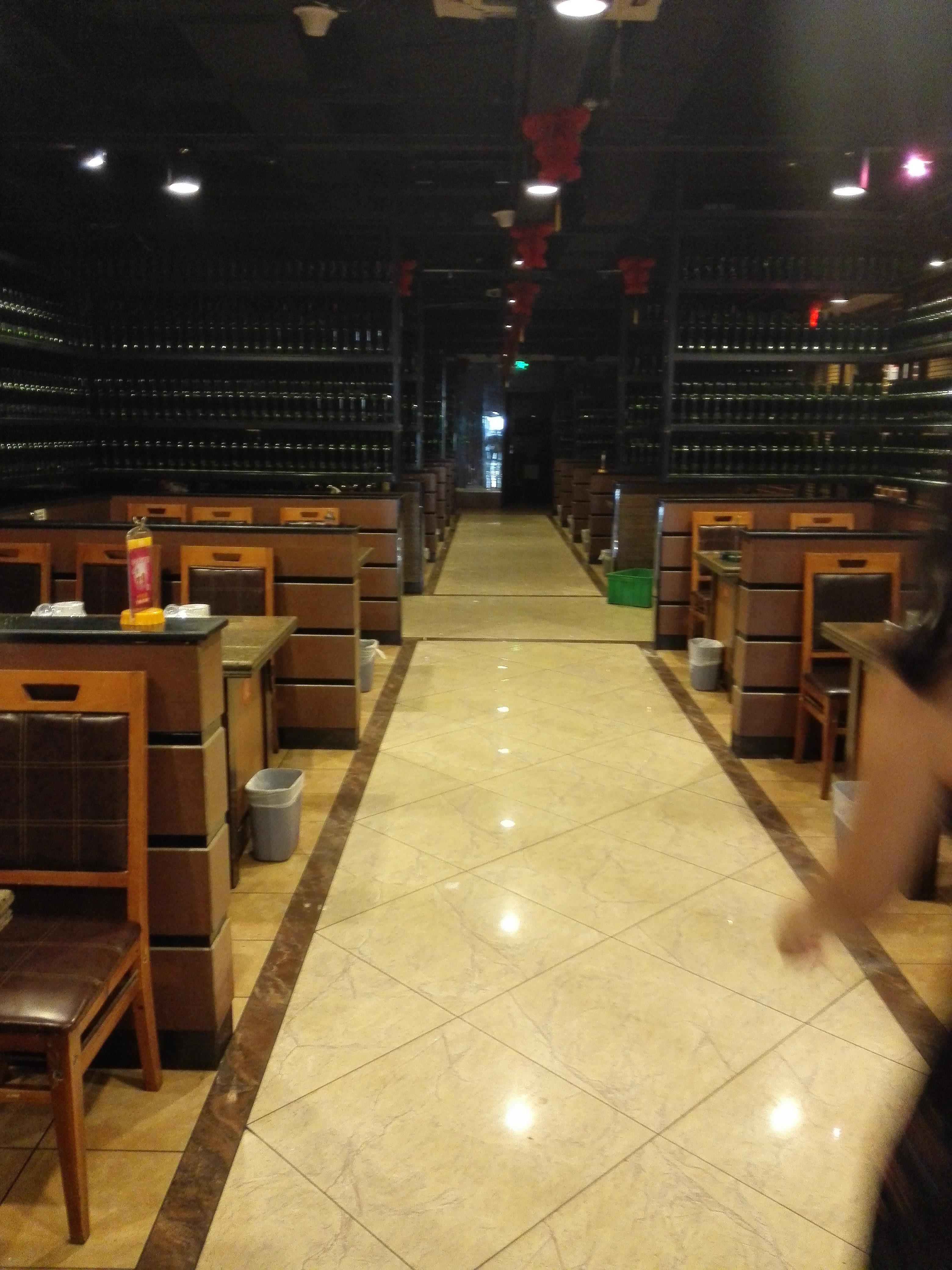 正黄旗海鲜烧烤大排档(延安路店)