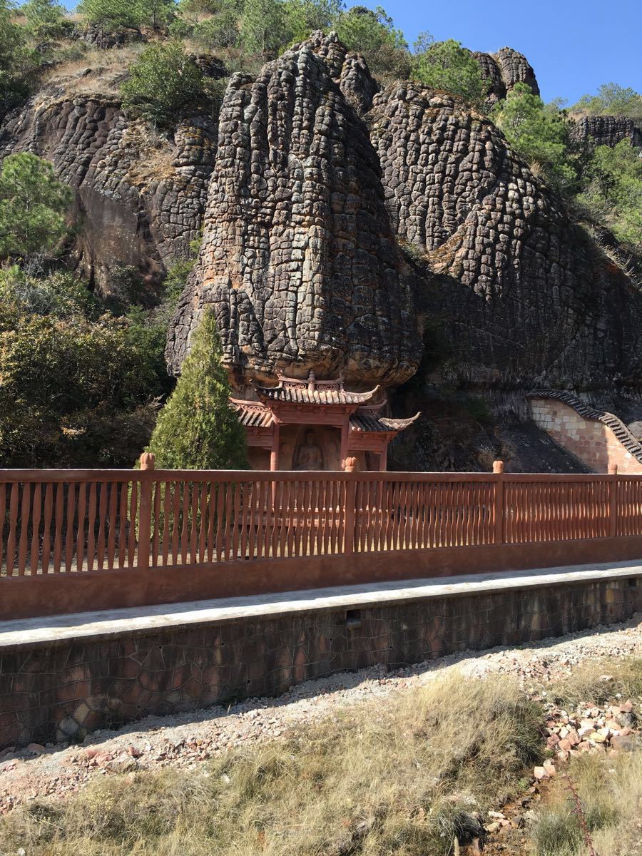 大理至劍川石寶山,沙溪寺登街包車服務(當天往返)