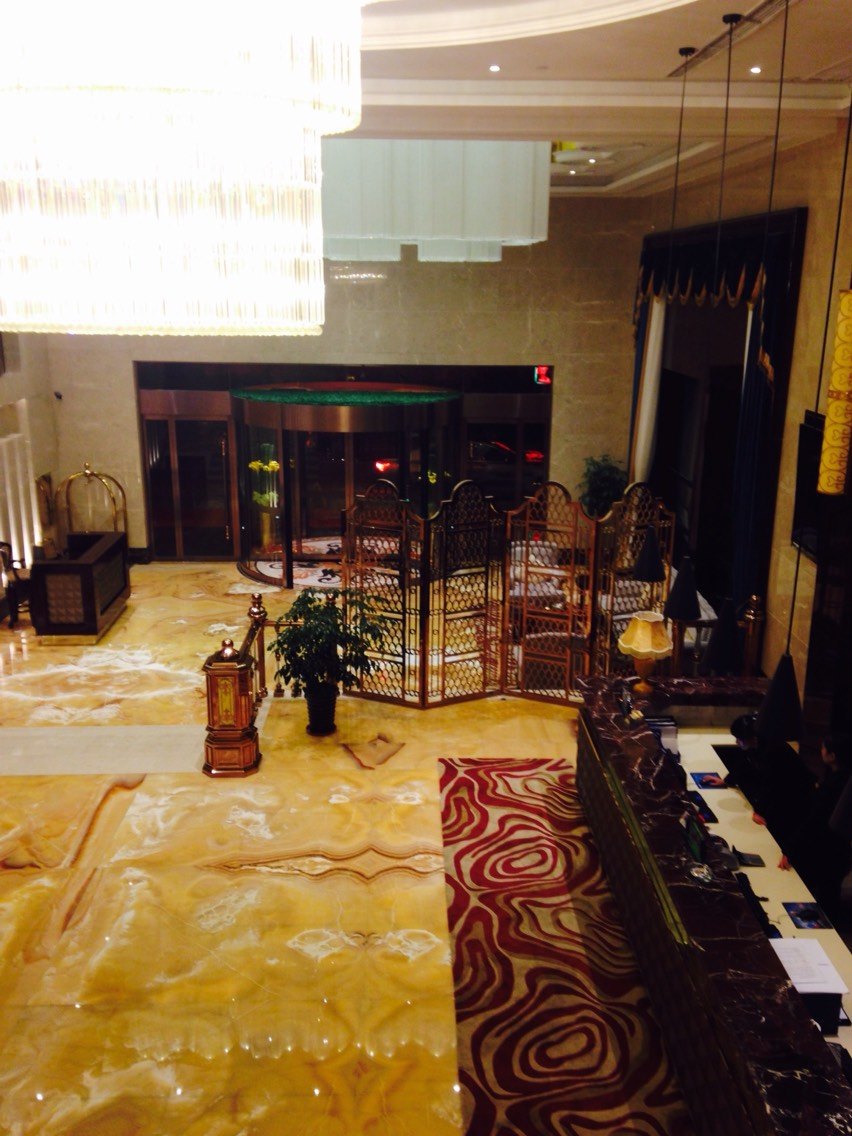 铂爵酒店(上海国展中心店)