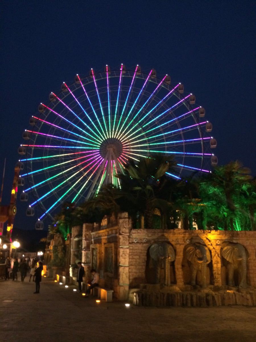 【携程攻略】横店影视城梦幻谷景区景点,主题乐园,建筑都是卡通外墙