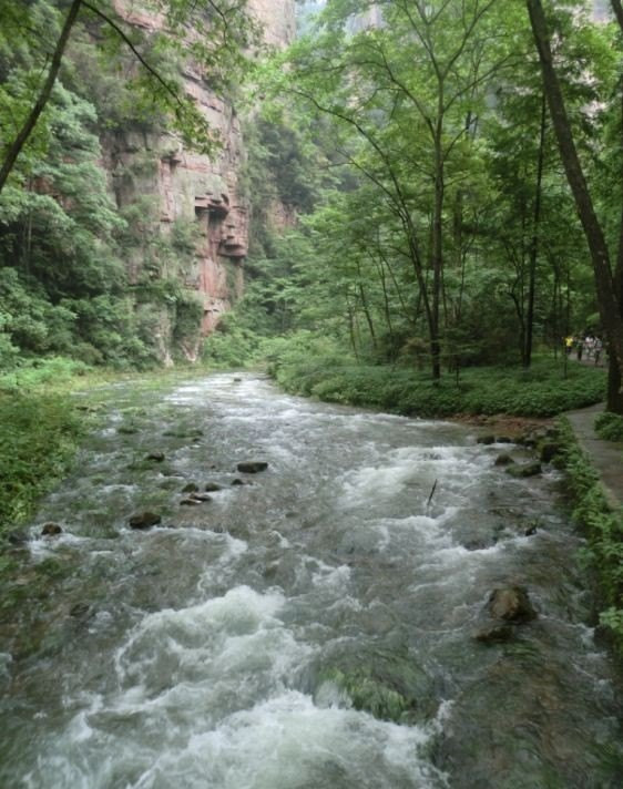 第二天,張家界天氣 陰轉雨