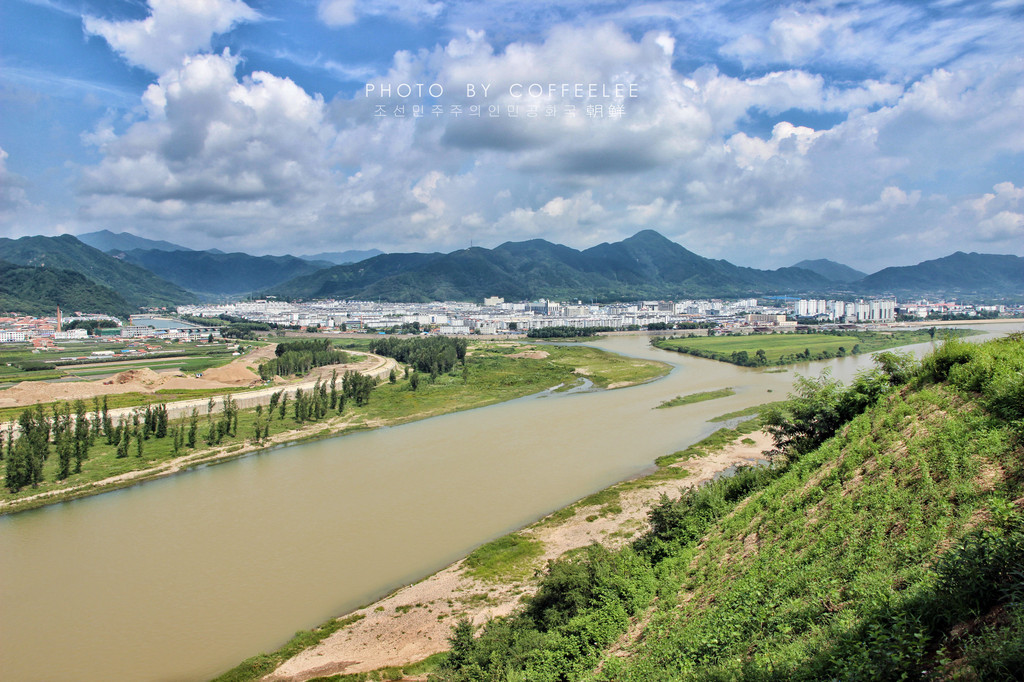 【小锋】探秘朝鲜满浦,时光倒退30年