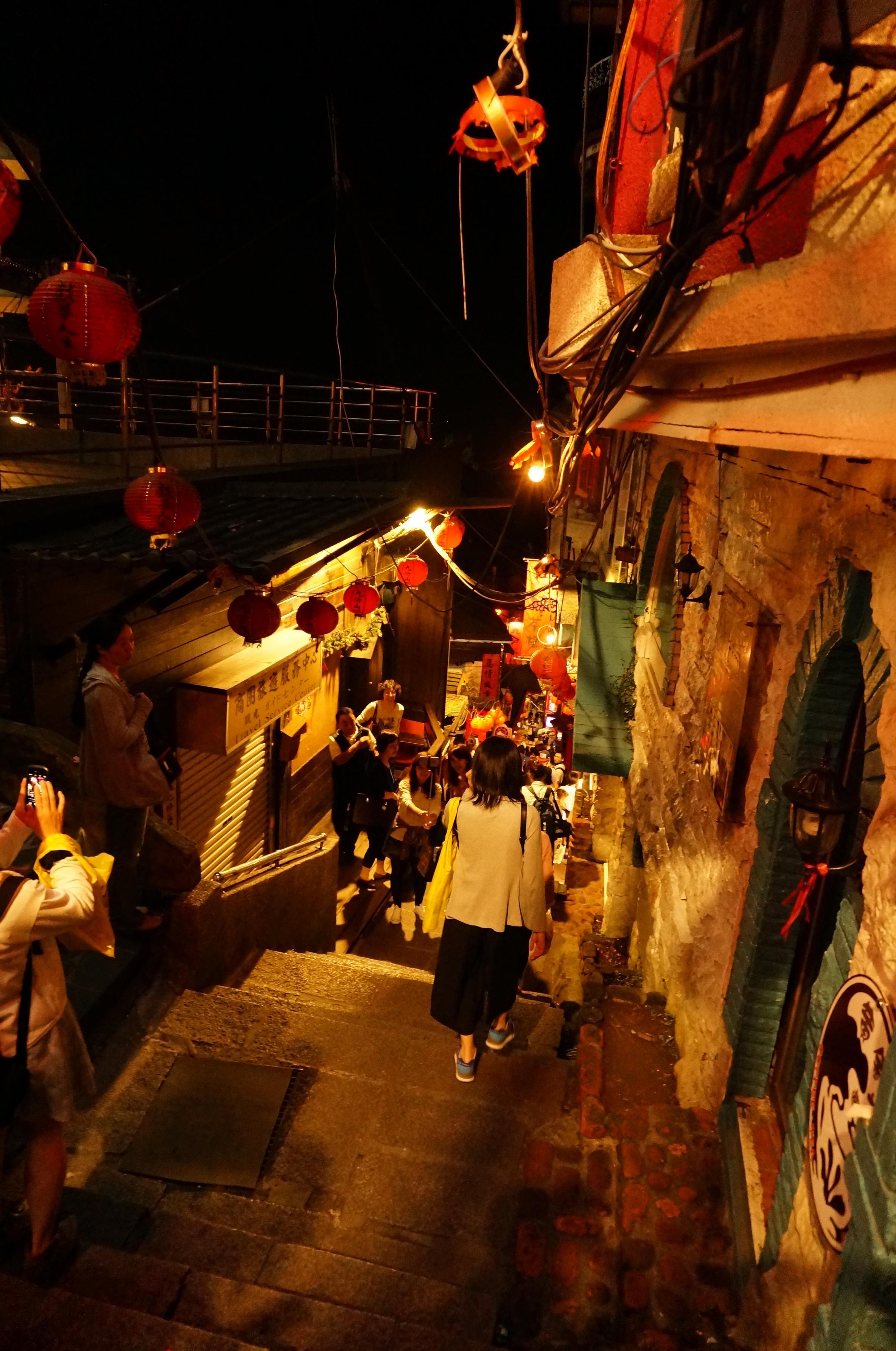 【携程攻略】九份九份老街景点,九份适合下午到,最好避开周末,因为