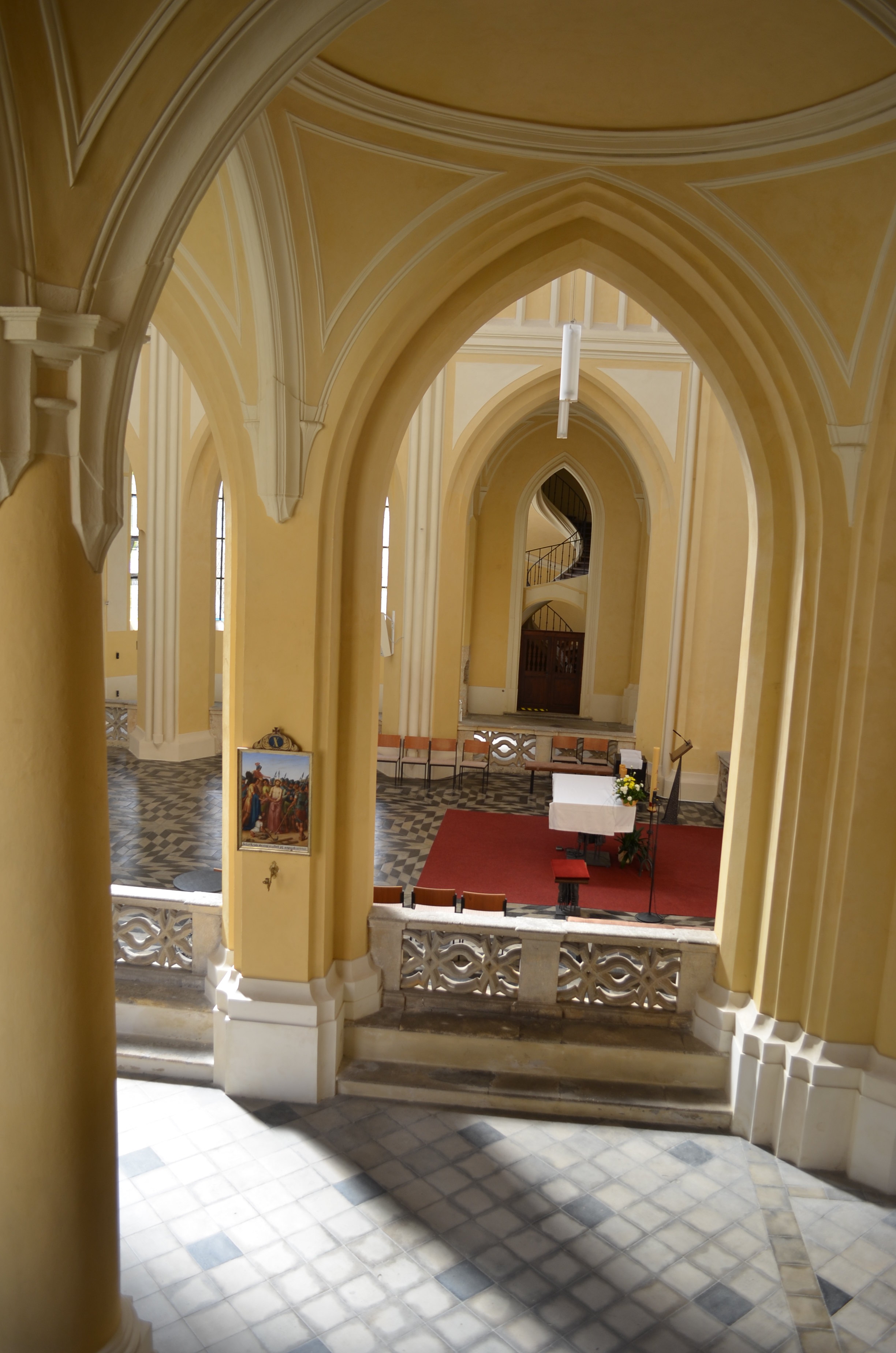 库特纳霍拉圣母升天与圣若翰洗者教堂好玩吗,库特纳霍拉圣母升天与圣