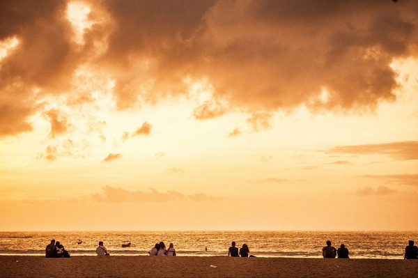 【巴厘岛】金巴兰,最美的落日海滩