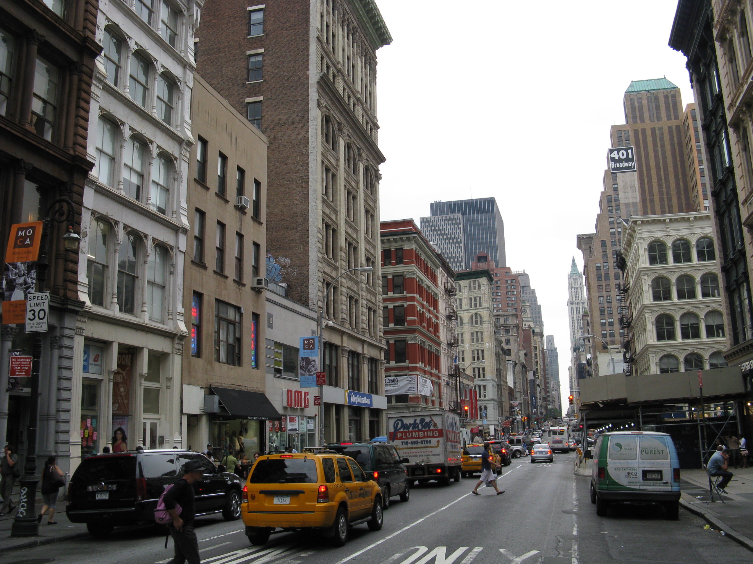 到纽约的唐人街时,专程去了与唐人街和soho区比邻的小意大利区.