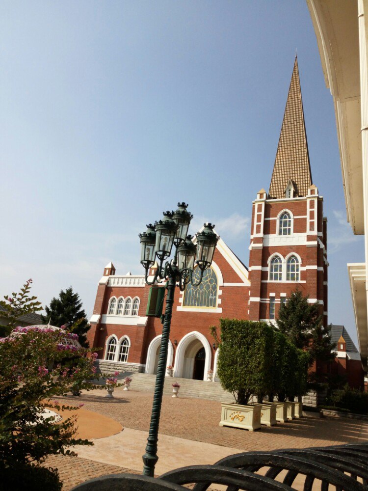 发现王国主题公园