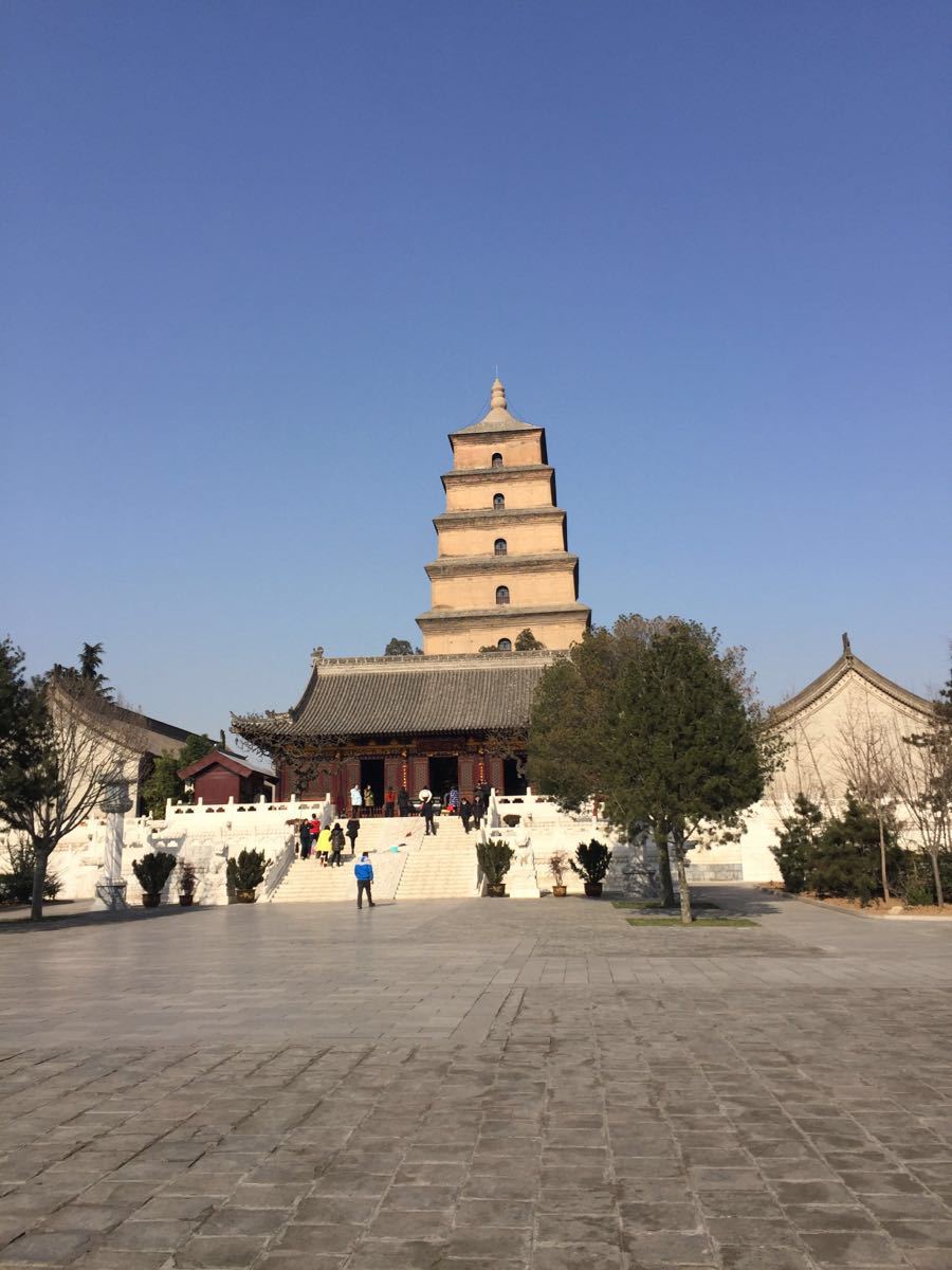 【携程攻略】陕西大雁塔(大慈恩寺)景点,大雁塔后边的酒吧一条街不错