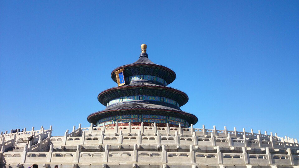 北京天坛景点,漂亮大气尤其天气好的时候真是好威武哇很值得一去遇到