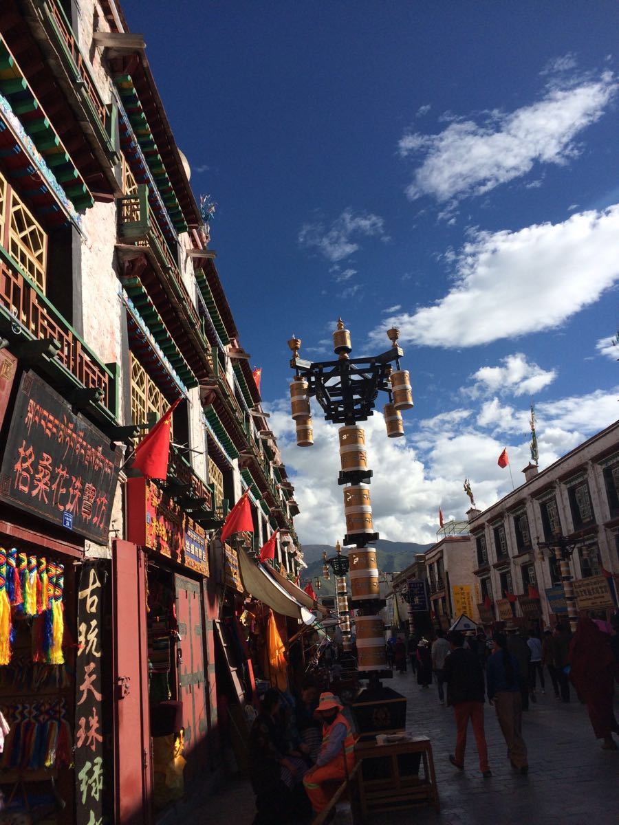 【携程攻略】西藏八廓街景点,就住这附近,所以没事的时候就到八廓街