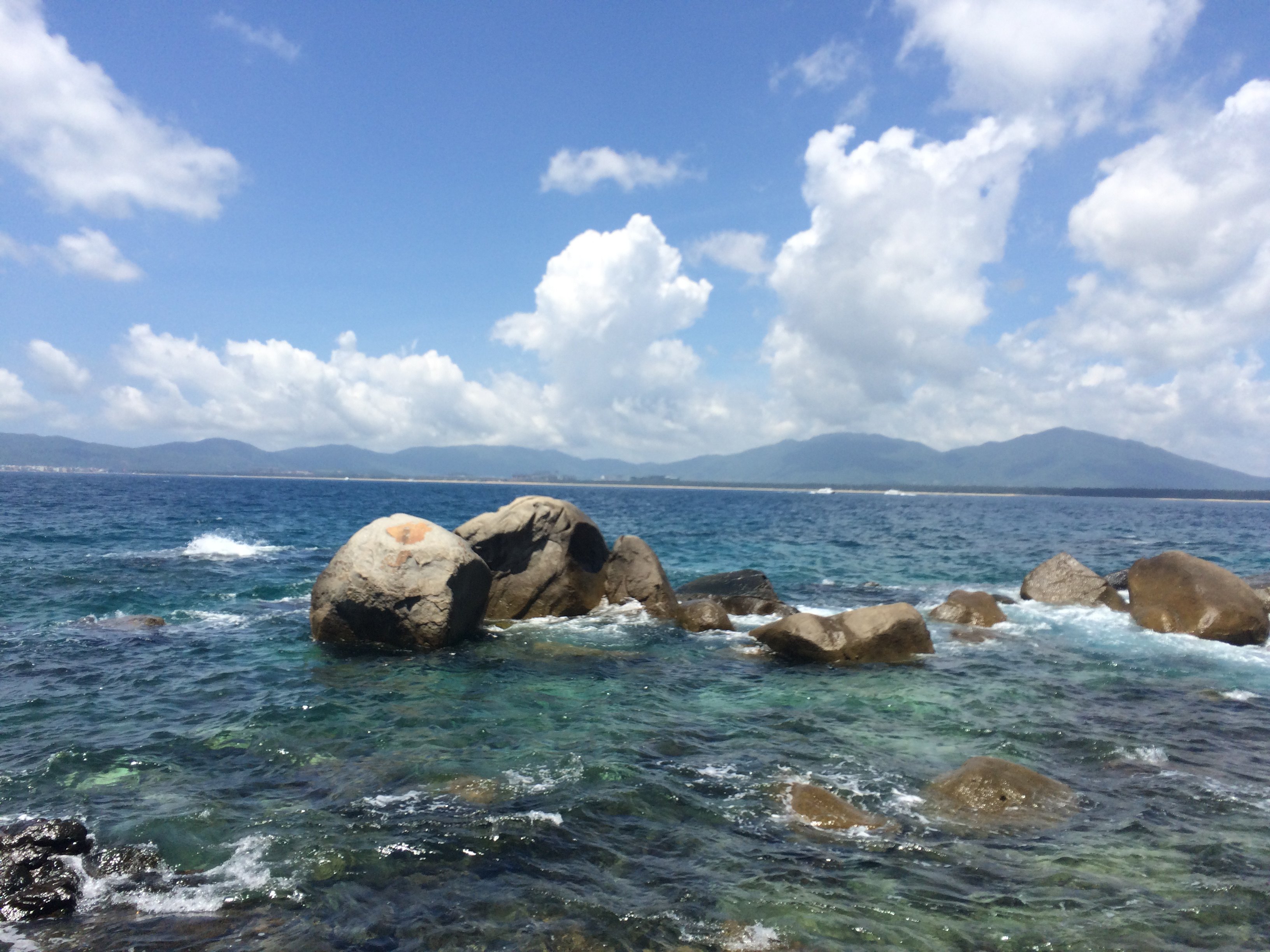 蜈支洲岛