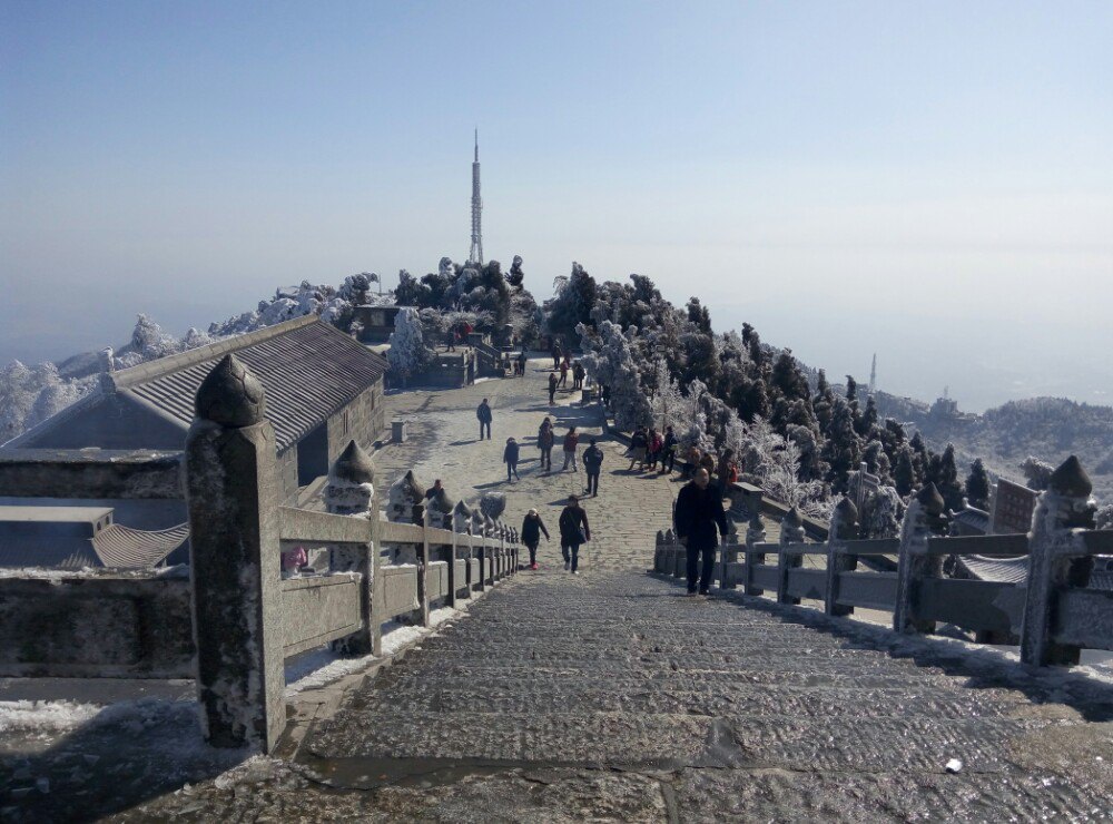 【攜程攻略】衡山祝融峰景點,我們是專程為看冰雪霧松去的,剛好那天